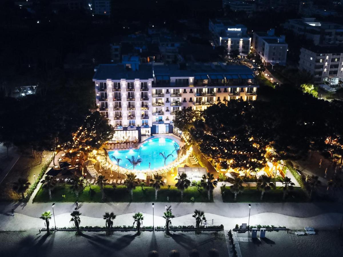 Vm Resort & Spa 格勒姆 外观 照片
